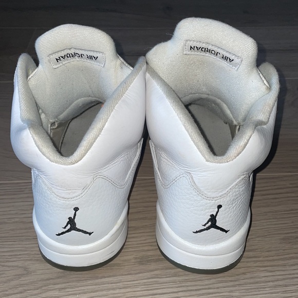 Air Jordan 5 Retro ‘Metallic White’ 2015 - Picture 4 of 7